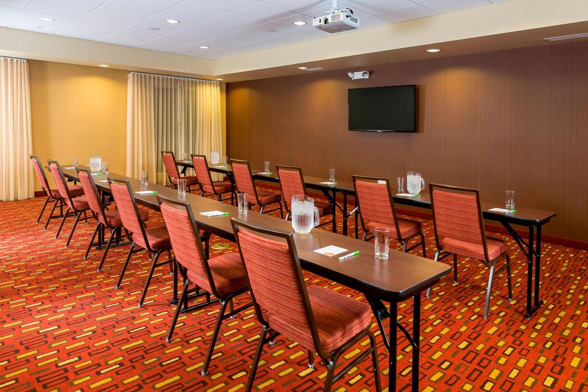 Courtyard By Marriott Kalamazoo Portage Екстериор снимка